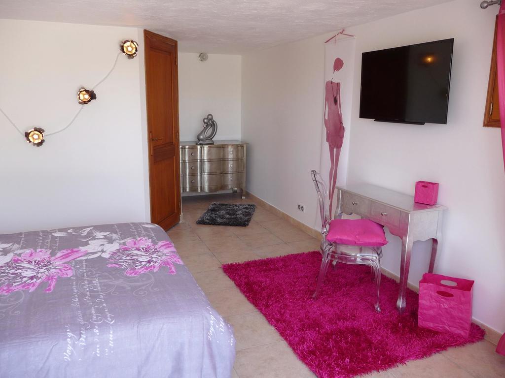 Bed and Breakfast La Bastide Des Selves Draguignan Pokoj fotografie