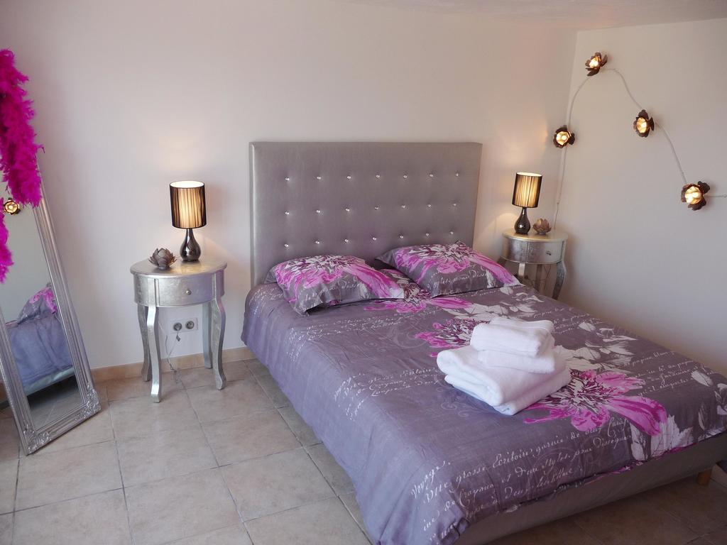 Bed and Breakfast La Bastide Des Selves Draguignan Pokoj fotografie